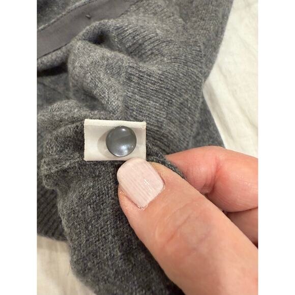 Charter Club 2 Ply 100% Cashmere Print Cardigan Sweater Gray Women's Size Medium - Picture 7 of 9